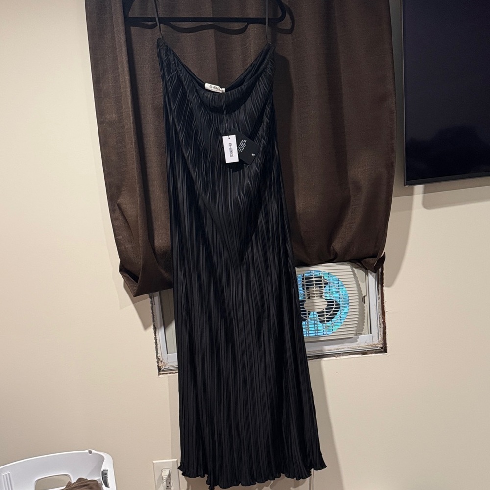 Chic Strapless Black Pleated Dress